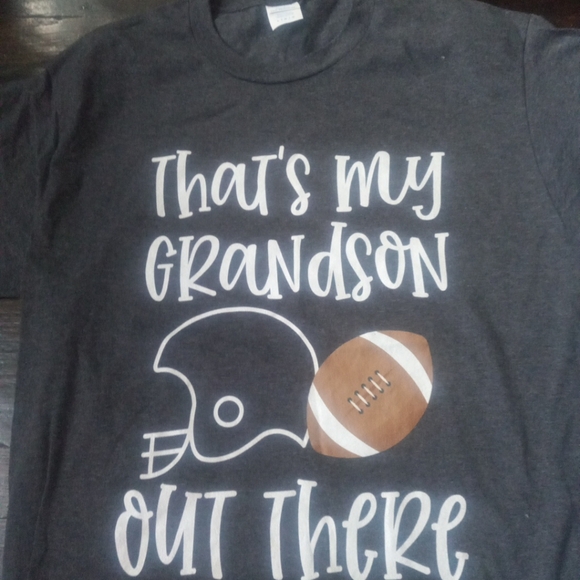 Port Company Mens Grey Shirt Size Large Thats My Grandson Out There New - Picture 3 of 5